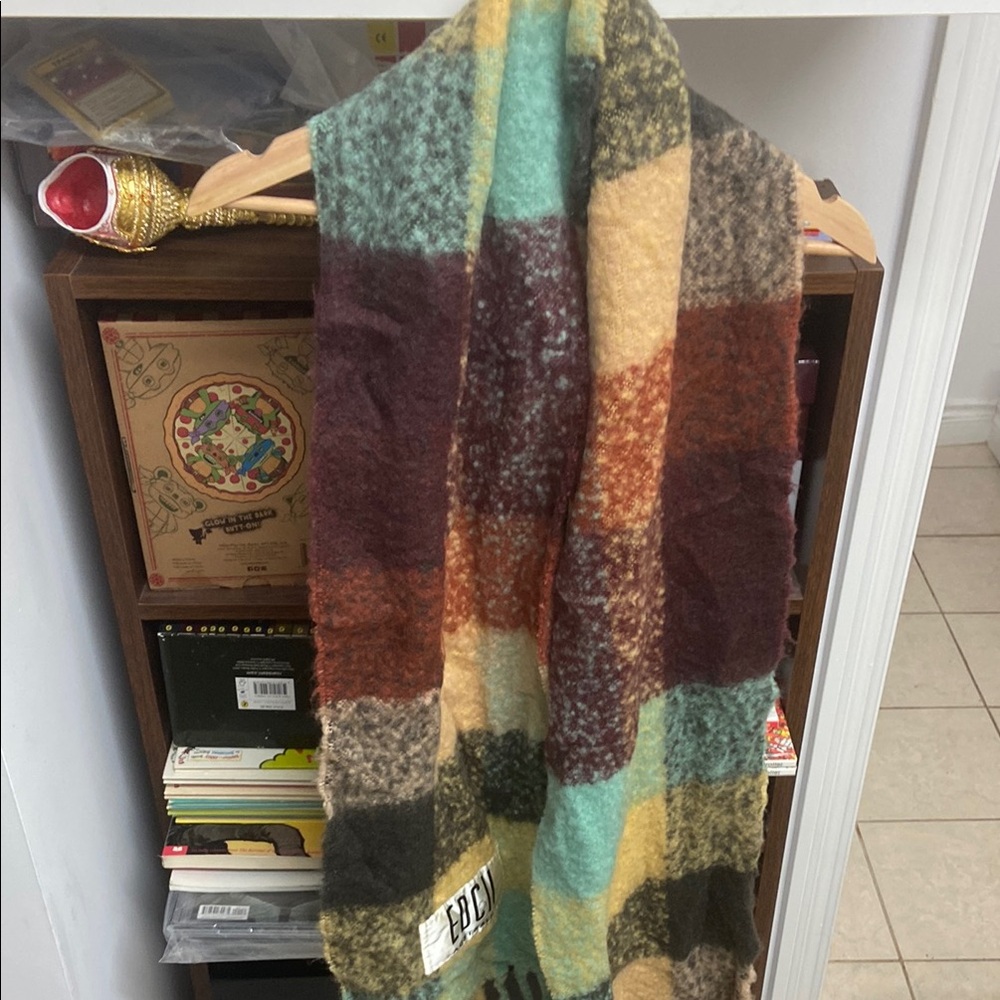 EDCII Australia Colorful Plaid Scarf